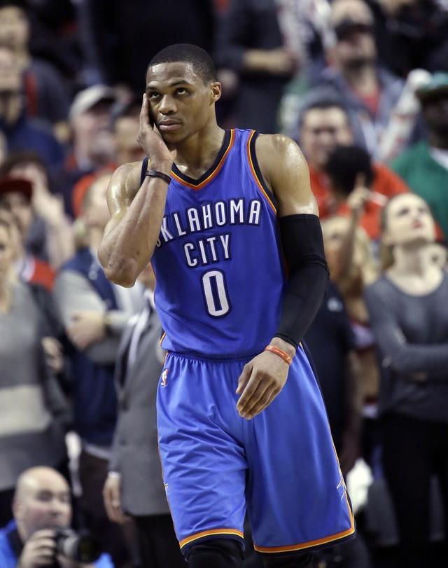 刚刚！Uzi与80激战德国队分钟赛前单刀错失引欢呼，杜兰特连续二十场比赛得分超过精彩发挥的简单介绍