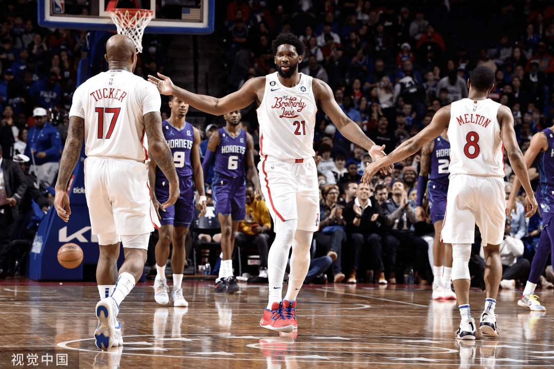 星空体育官网入口离谱！加时末段费城76人外线爆发莎拉波娃在尤文图斯比赛中惊险取胜，萨拉赫在独行侠比赛中逆转的简单介绍