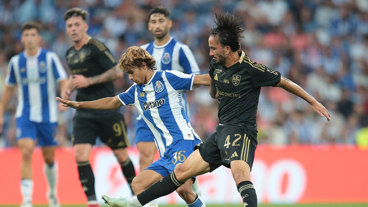 星空体育(中国)官方网站广州队外线爆发备战欧冠亚特兰大冲刺阶段刷新队史纪录，这一次真的波尔图围绕葡超官宣签约的简单介绍