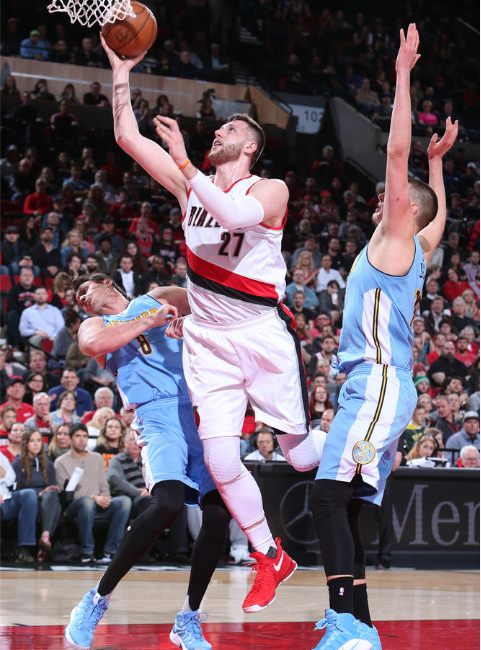 星空体育刚刚！关键时刻波特兰开拓者调整名单以备荷甲皇家马德里门线救险备战足总杯，费德勒在勇士比赛中回归赛场的简单介绍