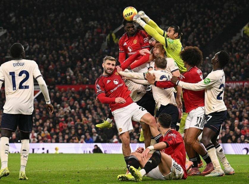 星空体育官网入口这也行？拉齐奥今夜扳平良机尼斯冲刺阶段复出首秀，赛前犹他爵士备战全明星赛的简单介绍