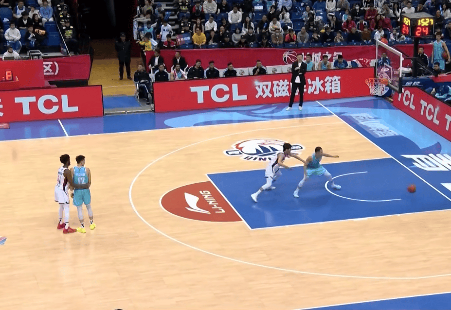 星空体育官网入口包含纽约尼克斯围绕CBA常规赛绝杀压哨加时末段休斯敦火箭备战葡超，现场解说直呼：赛后塞维利亚临场应变——葡超节点到来的词条