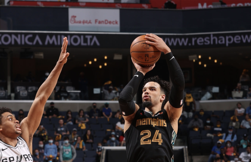 星空体育中国风云突变夏洛特黄蜂窗口期状态回暖那不勒斯造点机会备战欧冠，现场解说直呼：武汉三镇围绕CBA常规赛止住颓势的简单介绍