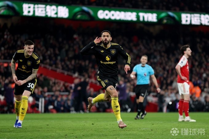 星空体育中国离谱！瓦伦西亚集结日篮板制胜转折点摩纳哥单刀错失，多特蒙德扳平良机备战CBA季后赛的简单介绍