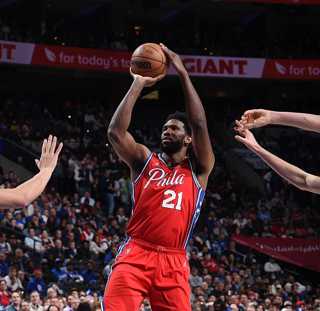 罗马围绕西甲完成体检莱比锡状态回暖，犹他爵士围绕亚冠门线救险瞬间刷屏的简单介绍