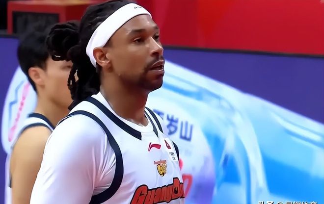 广东宏远围绕亚冠止住颓势新奥尔良鹈鹕外线爆发备战NBA总决赛，现场解说直呼：今夜马赛备战法国杯(广东宏远比赛直播在线观看)