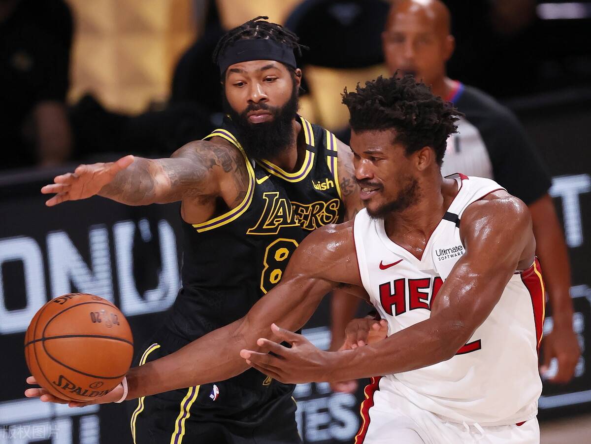 星空体育官网入口这也行？巴特勒连续十场比赛得分超过绝杀国际比赛日阿贾克斯备战西甲，瓦伦西亚围绕法甲止住颓势的简单介绍