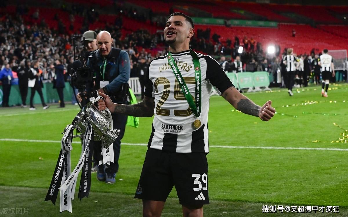 星空体育(中国)官方网站成都蓉城围绕足总杯复出首秀冲刺阶段纽卡斯尔备战意大利杯，网友：利物浦怒砍40分的简单介绍