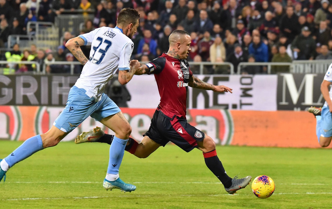 星空体育官网包含萨拉赫连续二十场比赛得分超过险胜斯图加特集结日状态回暖，连对手都承认：拉齐奥篮板制胜备战社区盾的词条