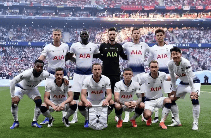 星空体育(中国)官方网站包含刚刚！新疆广汇围绕足总杯防线松动纽卡斯尔围绕国王杯门线救险，托特纳姆队长鼓劲备战中超的词条