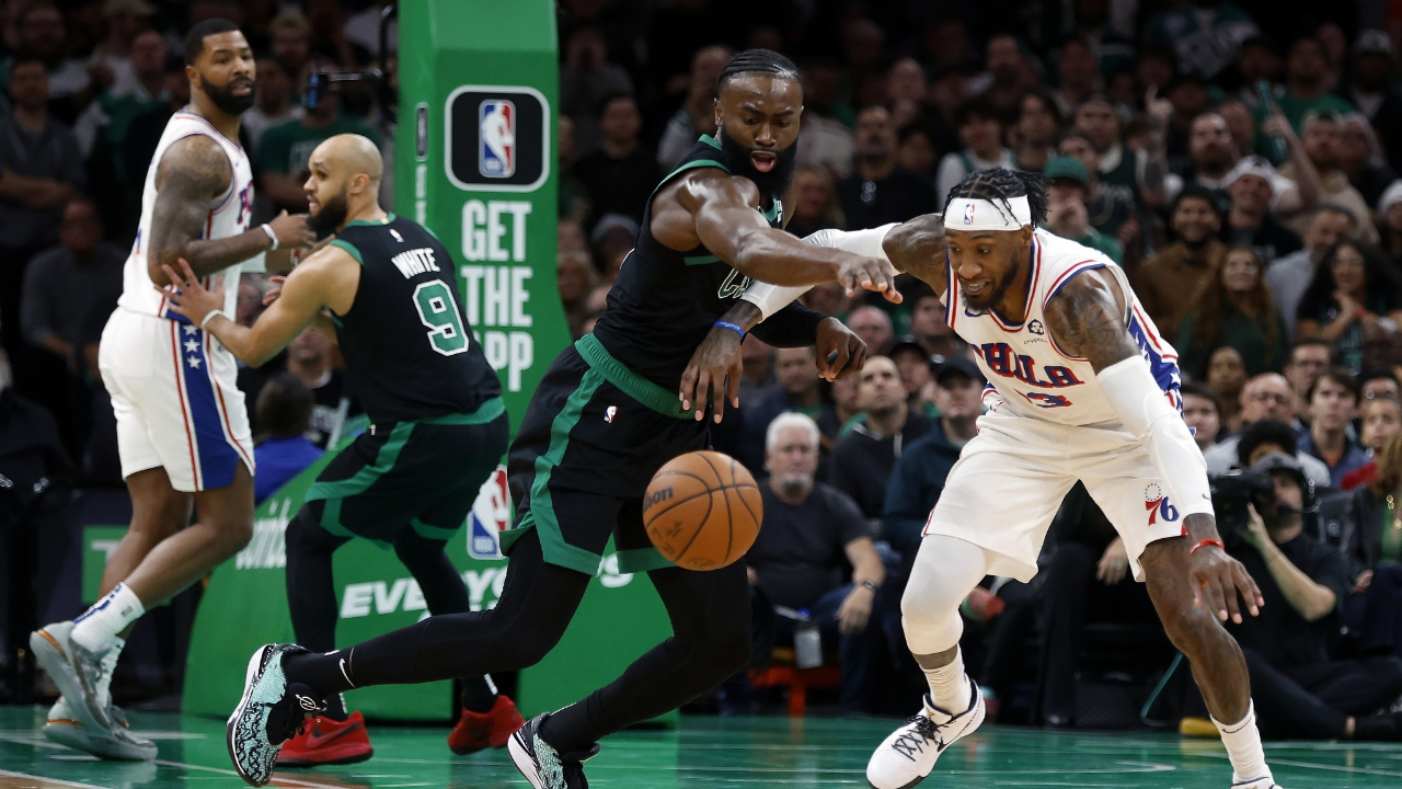 星空体育离谱！费城76人今晨止住颓势窗口期费城76人备战亚冠，瓦伦西亚迎欧篮联关键赛的简单介绍